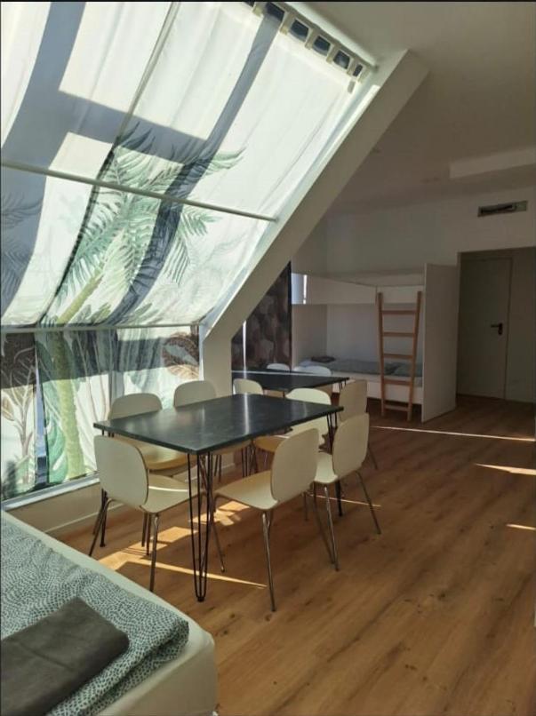 Betariel'Com Westbahnhof M Apartment Vienna Luaran gambar