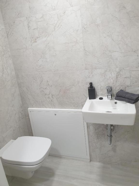 Betariel'Com Westbahnhof M Apartment Vienna Luaran gambar